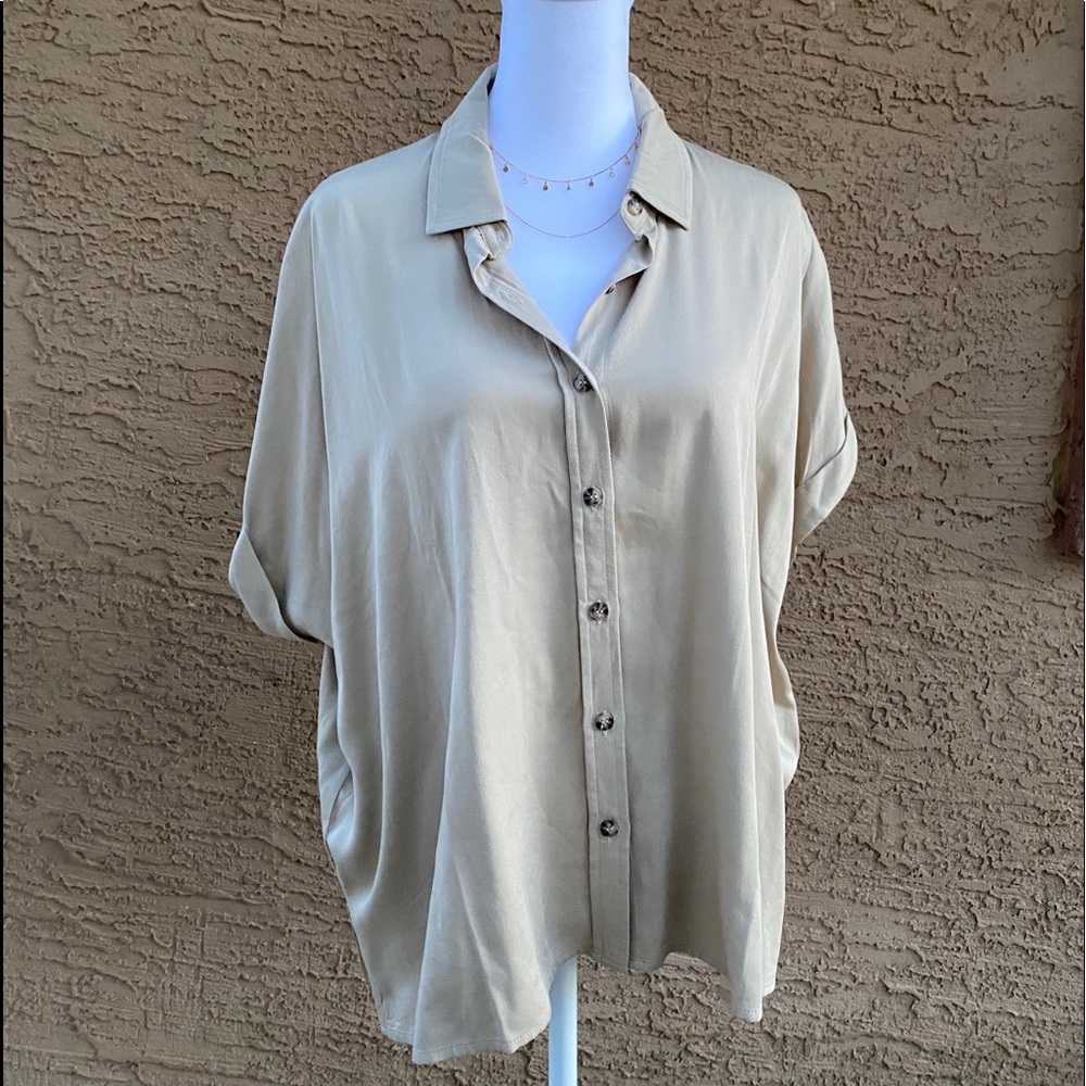 Forever 21 Button up top